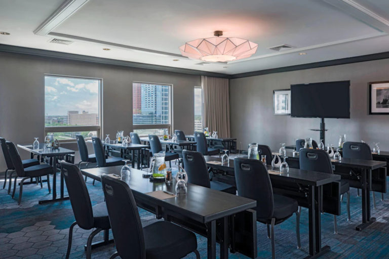 Baltimore Renaissance Harborplace Hotel classroom