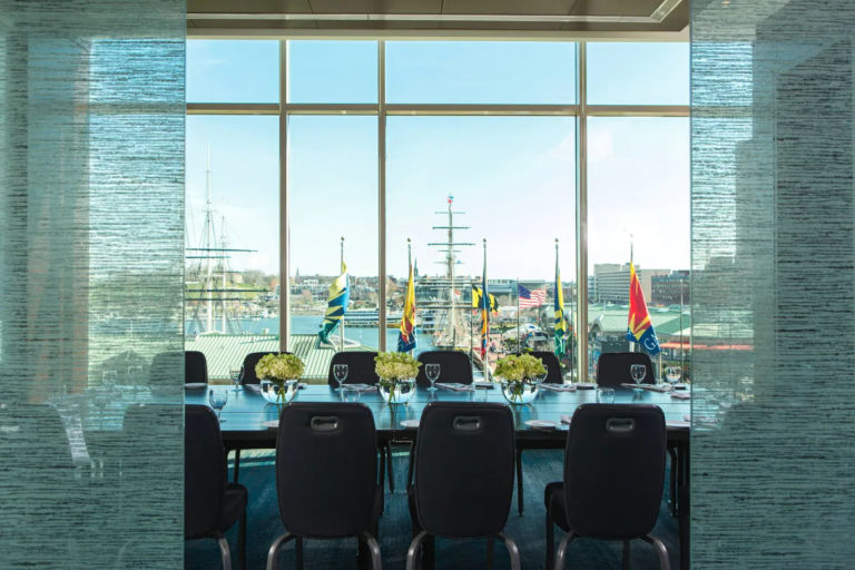 bwish-dining-0091-hor-clsc