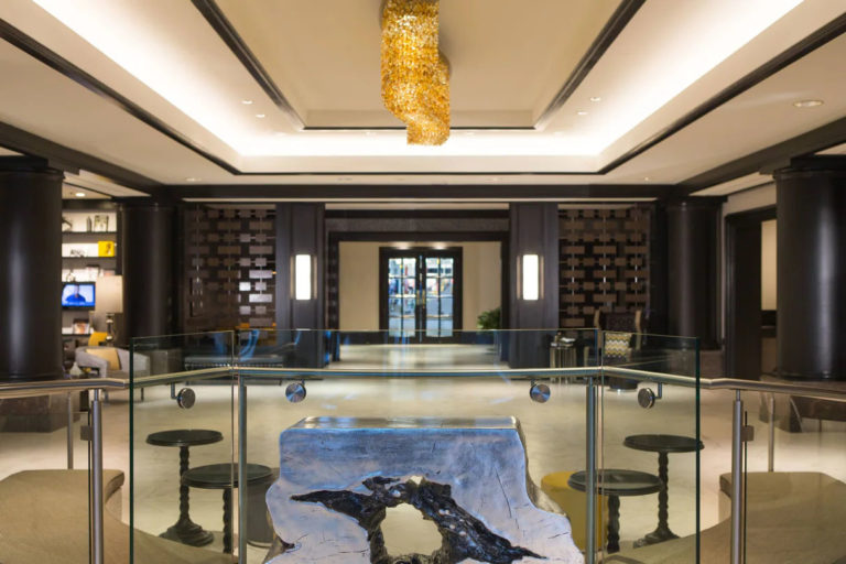 Baltimore Renaissance Harborplace Hotel entrance