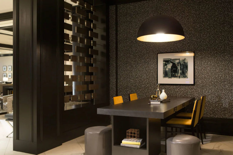 bwish-lobby-0079-hor-clsc