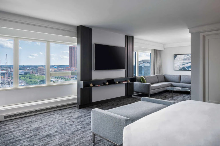 Baltimore Renaissance Harborplace Hotel suite